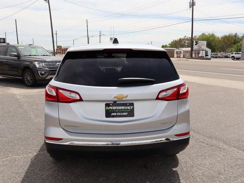 Silver Ice Metallic 2021 Chevrolet Equinox 1LT