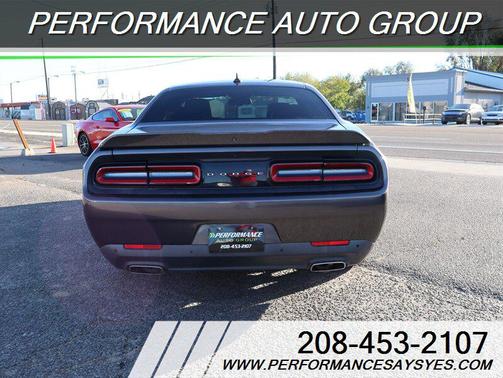 2015 Dodge Challenger SXT Plus