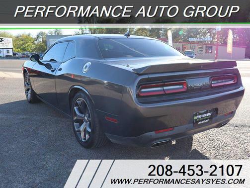 2015 Dodge Challenger SXT Plus