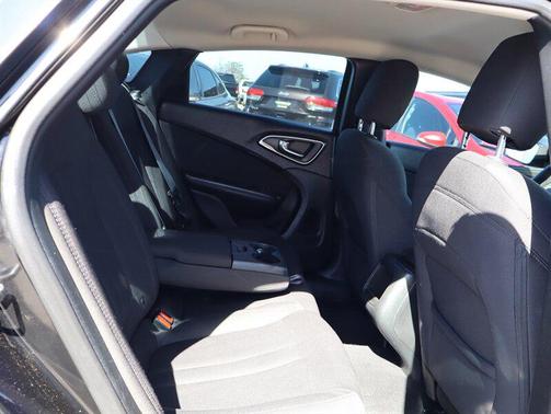 Black Clearcoat 2015 Chrysler 200 Limited