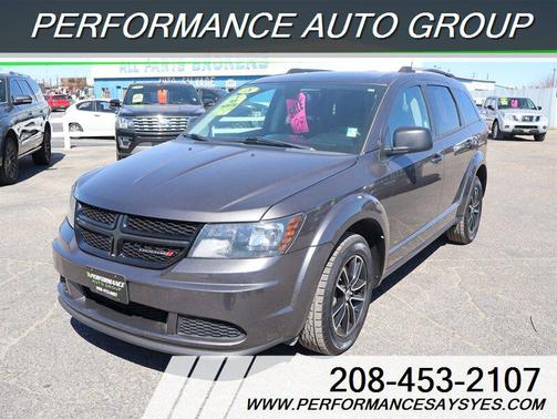 Granite Pearlcoat 2018 Dodge Journey SE