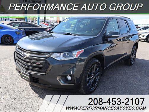 Graphite Metallic 2021 Chevrolet Traverse RS