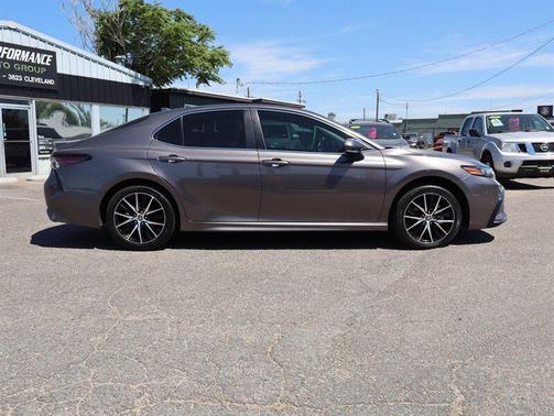 Predawn Gray Mica 2023 Toyota Camry SE