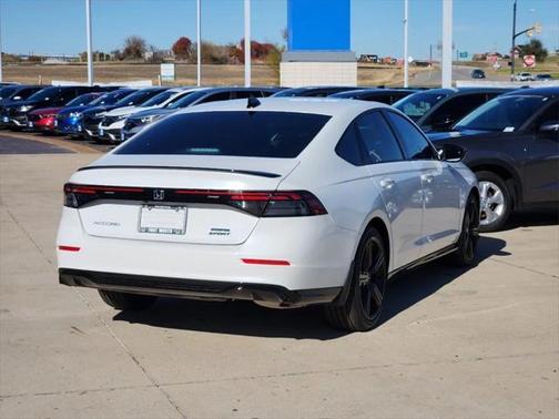2025 Honda Accord Hybrid Base