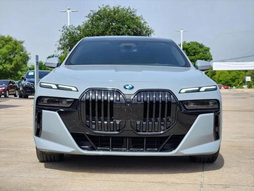 2023 BMW 760 i xDrive