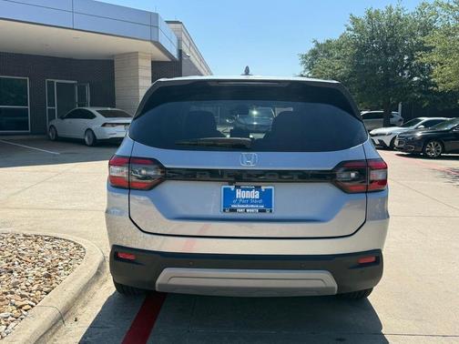 Lunar Silver 2024 Honda Pilot EX-L