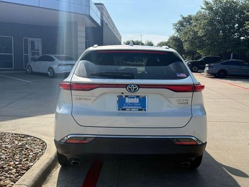 Blizzard Pearl 2021 Toyota Venza Limited