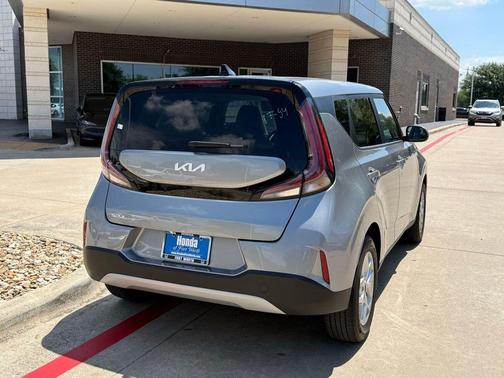 Steel Gray 2025 Kia Soul LX