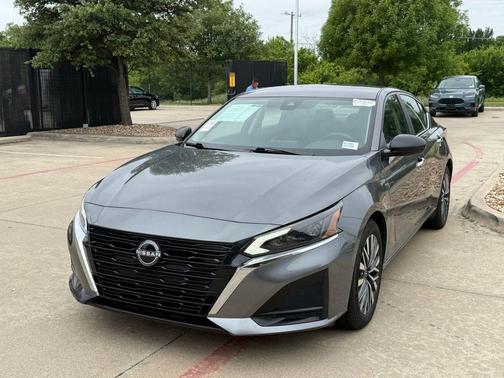 Gun Metallic 2025 Nissan Altima 2.5 SV