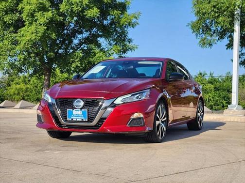 2020 Nissan Altima SR FWD