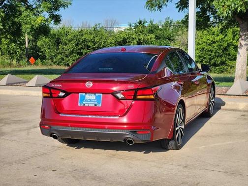 2020 Nissan Altima SR FWD