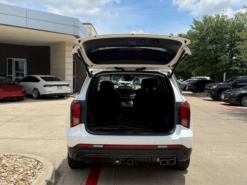 Hyper White 2024 Hyundai PALISADE XRT