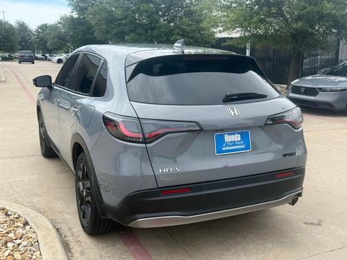 Urban Gray Pearl 2023 Honda HR-V 2WD Sport