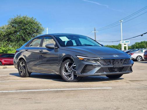 Ecotronic Gray 2024 Hyundai ELANTRA SEL
