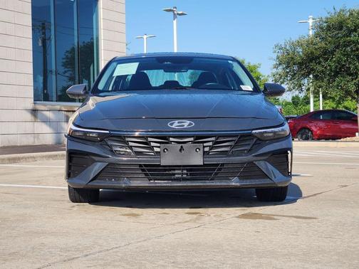 Ecotronic Gray 2024 Hyundai ELANTRA SEL