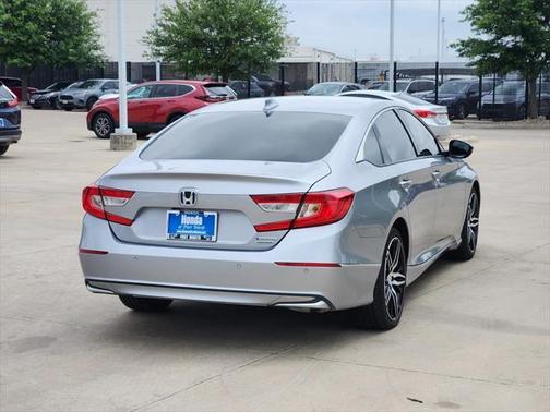 2022 Honda Accord Hybrid Touring