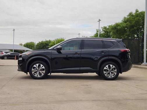 Super Black 2021 Nissan Rogue SV