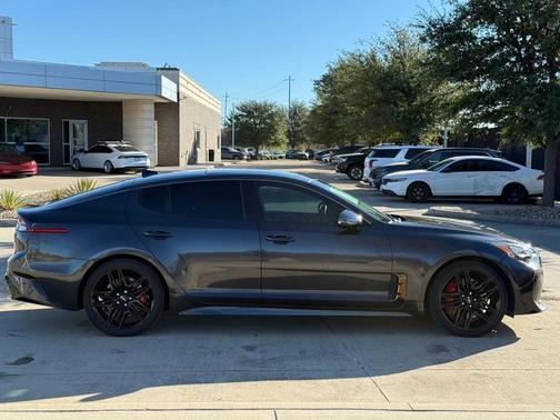 2023 Kia Stinger GT2