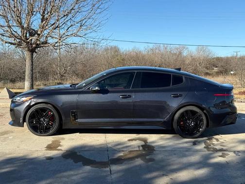 2023 Kia Stinger GT2