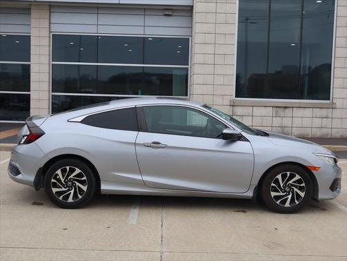 2017 Honda Civic LX-P