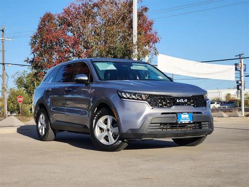 2023 Kia Sorento LX