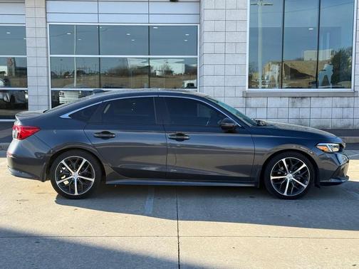 2022 Honda Civic Touring