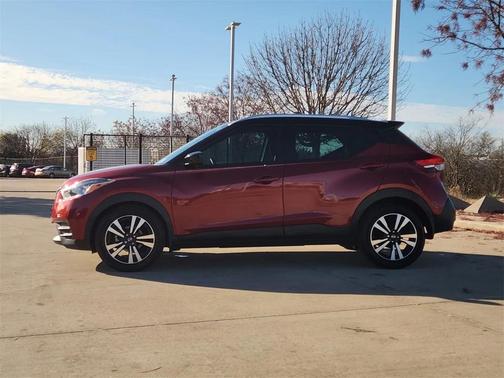 2020 Nissan Kicks SV