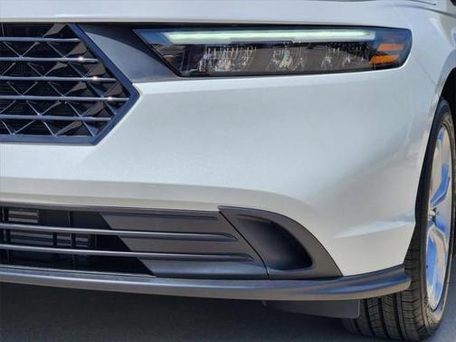 2025 Honda Accord LX 1.5T