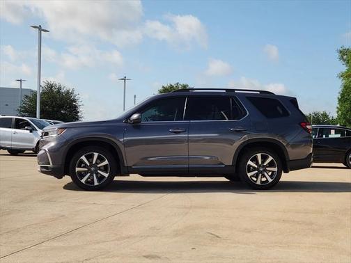 2024 Honda Pilot Touring 8-Passenger