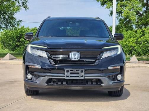 Crystal Black Pearl 2021 Honda Pilot AWD Black Edition