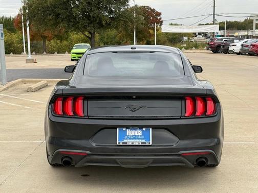 2019 Ford Mustang EcoBoost
