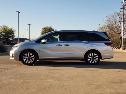 Solar Silver Metallic 2025 Honda Odyssey EX-L