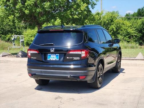 2021 Honda Pilot AWD Black Edition