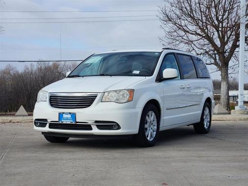 2011 Chrysler Town & Country Touring-L
