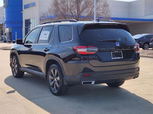 2025 Honda Pilot Sport