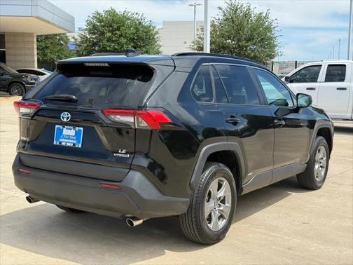 2022 Toyota RAV4 Hybrid LE