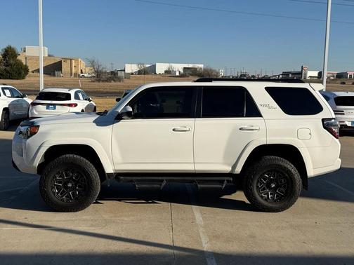 2020 Toyota 4Runner TRD Off Road
