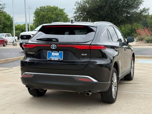 Black 2023 Toyota Venza XLE