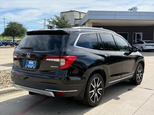 2020 Honda Pilot Touring 8-Passenger