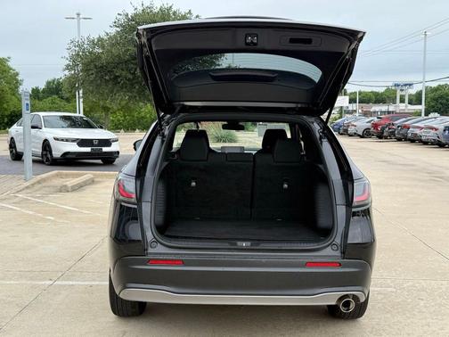 Crystal Black Pearl 2025 Honda HR-V AWD Sport