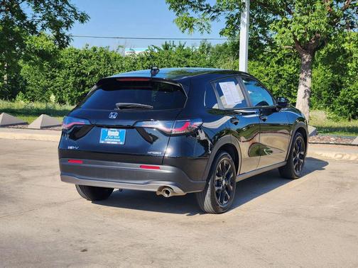 Crystal Black Pearl 2025 Honda HR-V AWD Sport