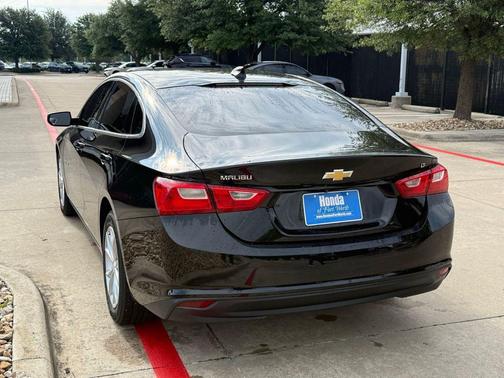Mosaic Black 2024 Chevrolet Malibu FWD 1LT