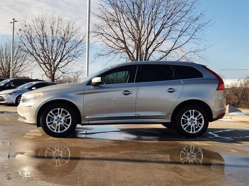 2016 Volvo XC60 T5 Drive-E Premier