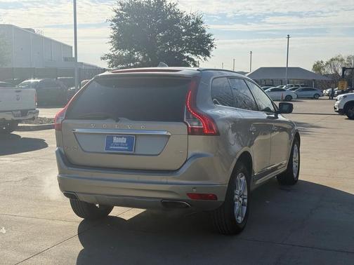 2016 Volvo XC60 T5 Drive-E Premier