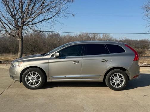 2016 Volvo XC60 T5 Drive-E Premier