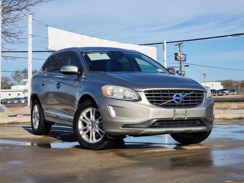 2016 Volvo XC60 T5 Drive-E Premier