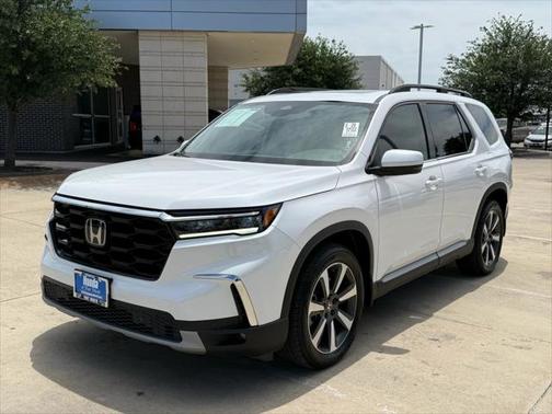 2023 Honda Pilot Touring 8-Passenger