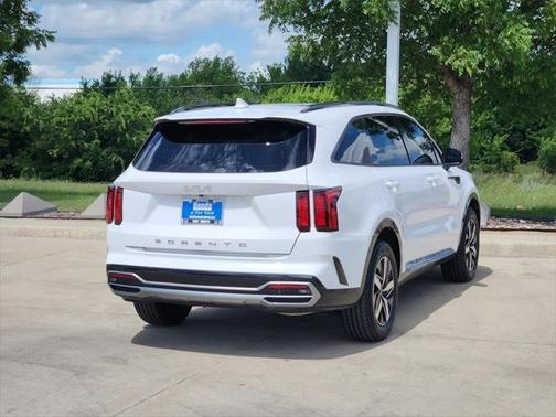 2022 Kia Sorento S