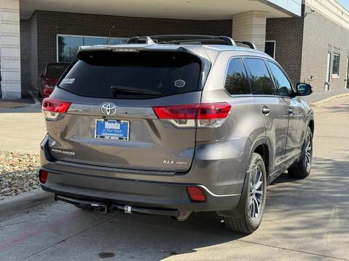 2017 Toyota Highlander XLE