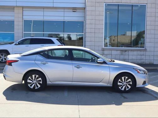 2020 Nissan Altima S FWD